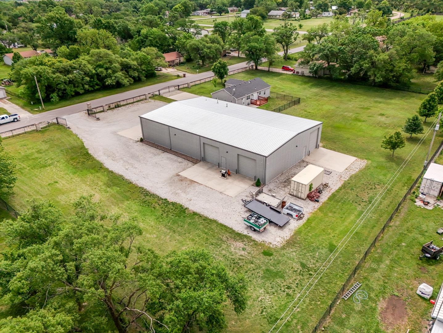 2325 S Crest Wichita KS 67207