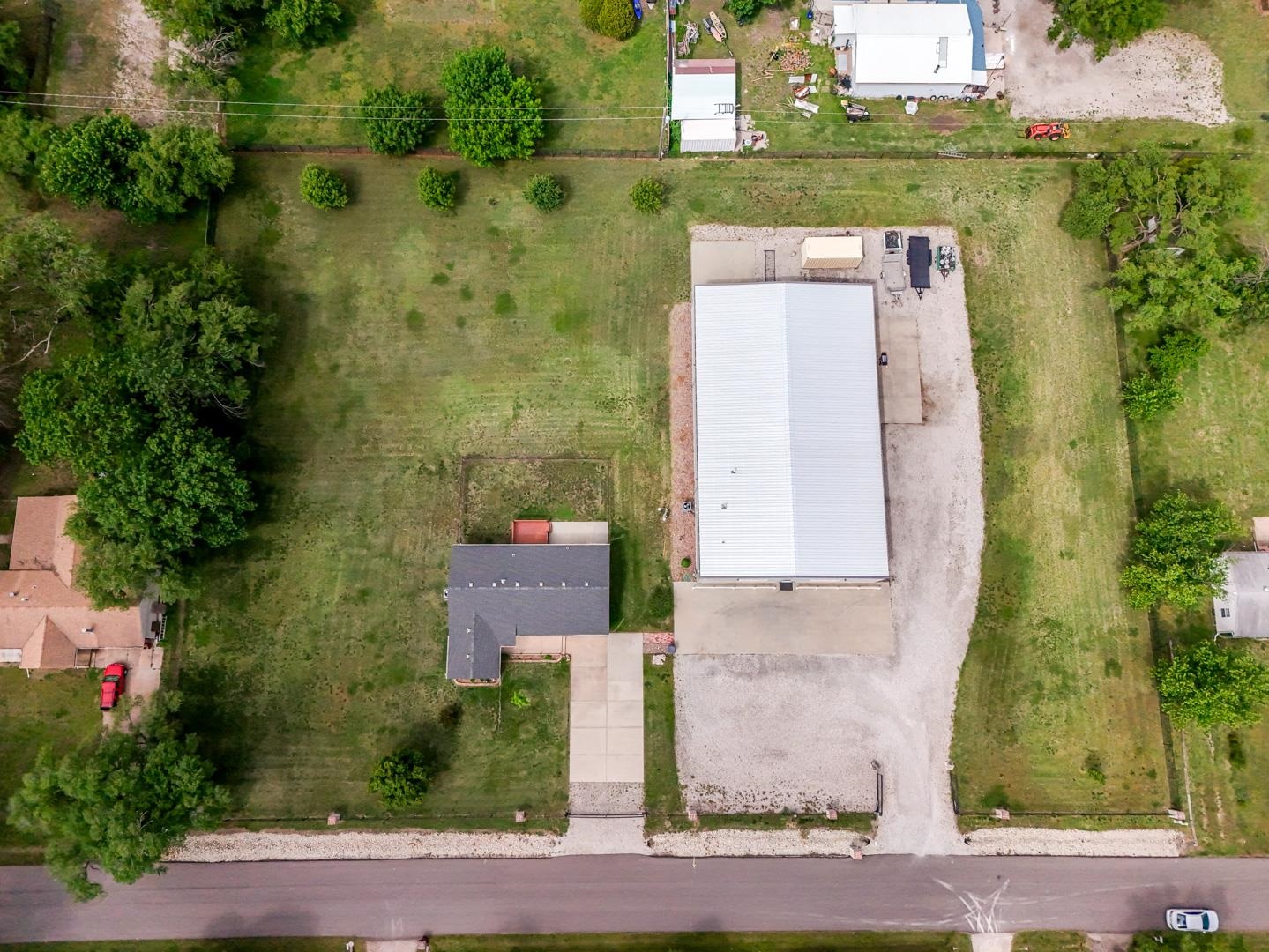 2325 S Crest Wichita KS 67207