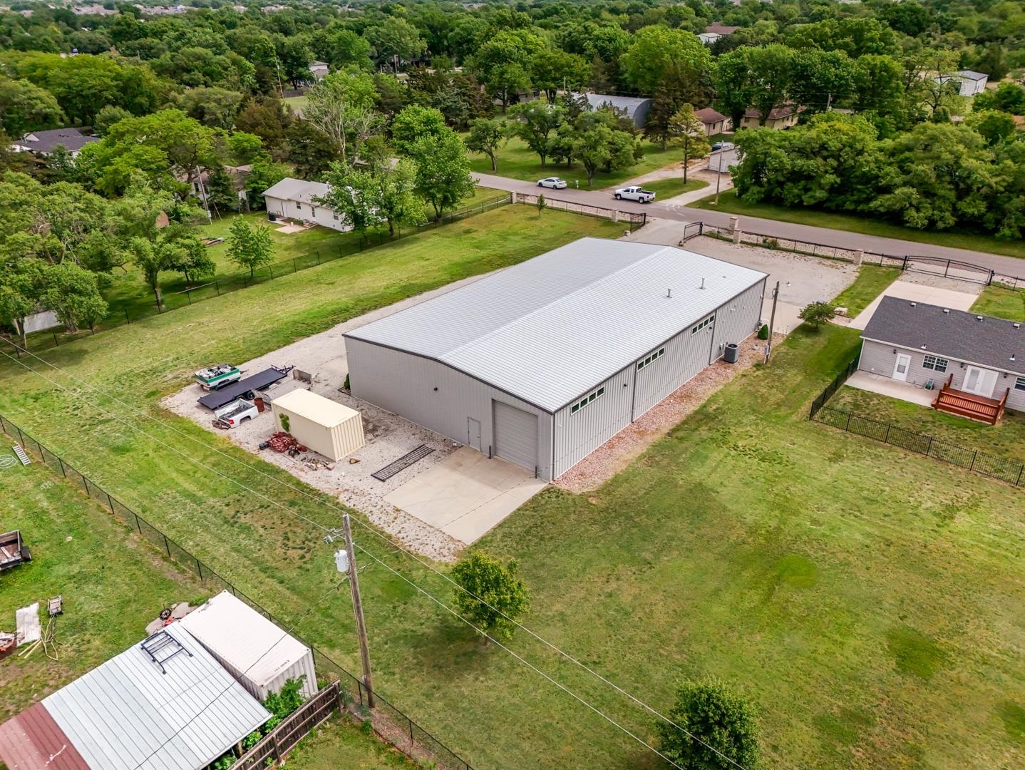 2325 S Crest Wichita KS 67207