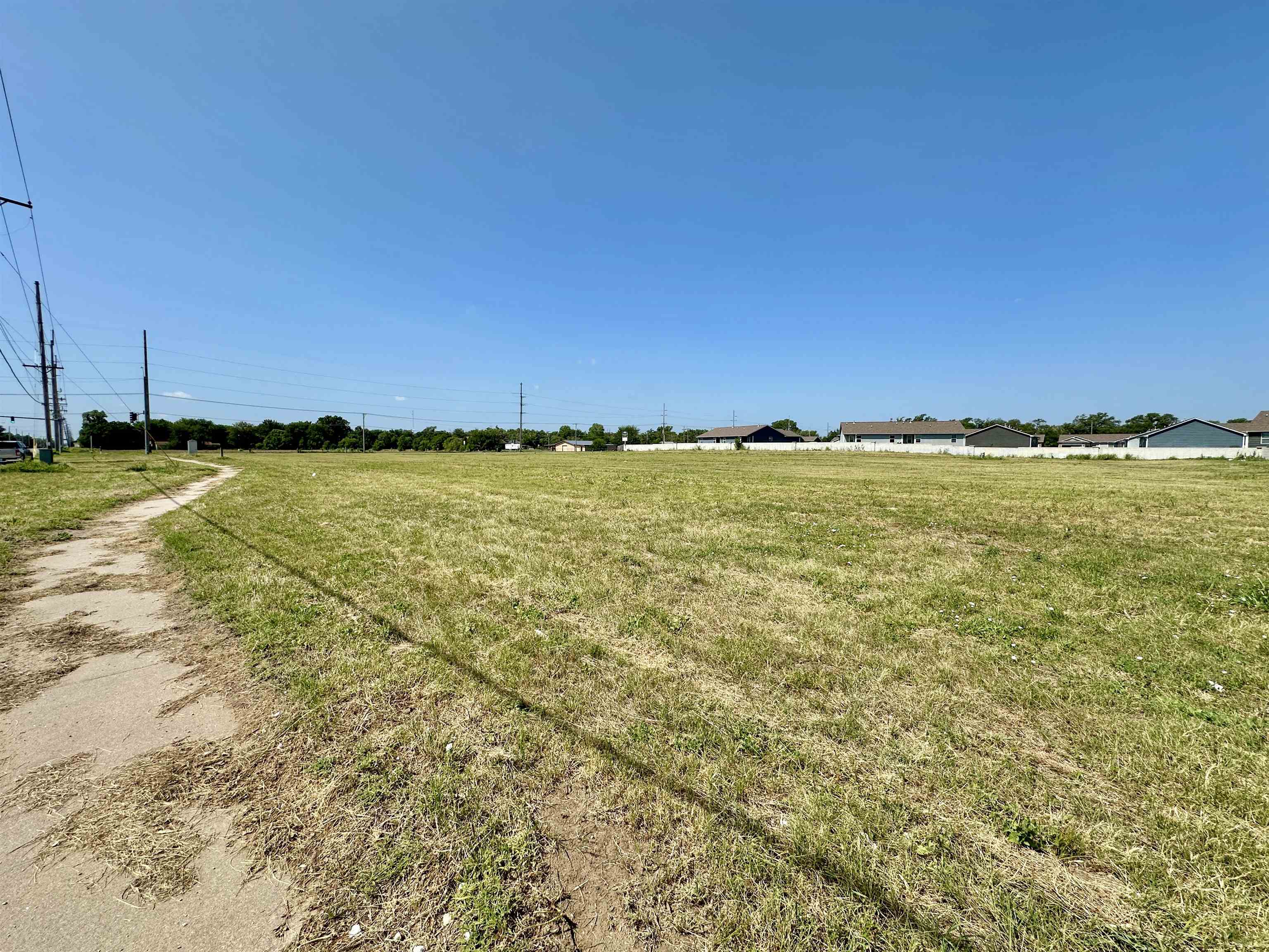 5515 S Seneca Wichita KS 67217