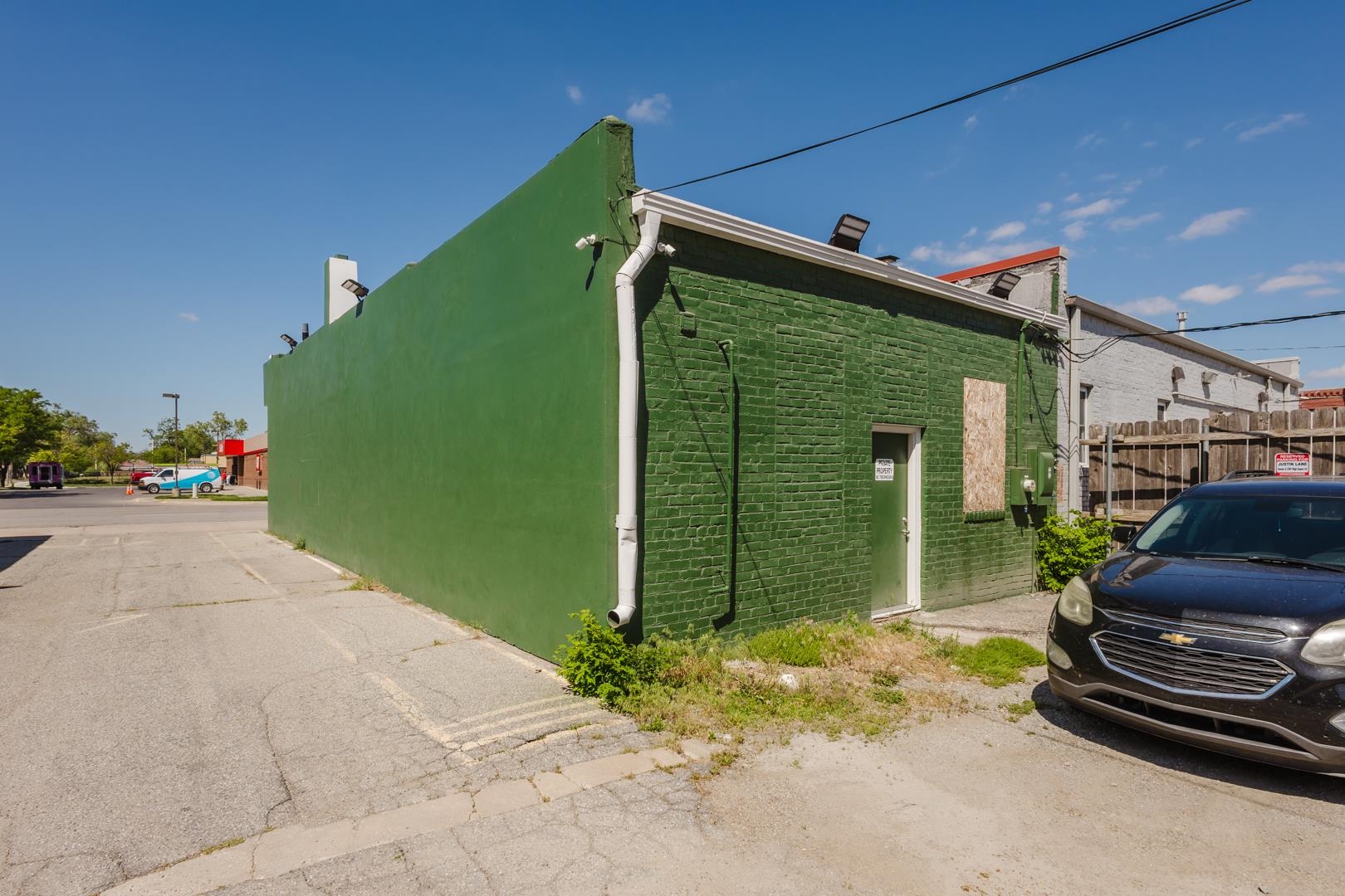 1115 W Douglas Wichita KS 67213
