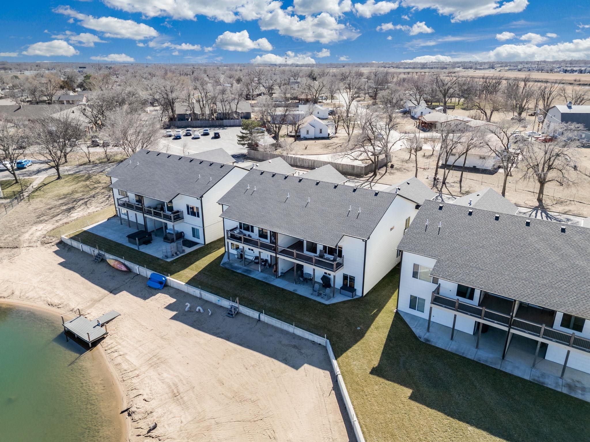 918 N Bayshore Street Wichita KS 67212
