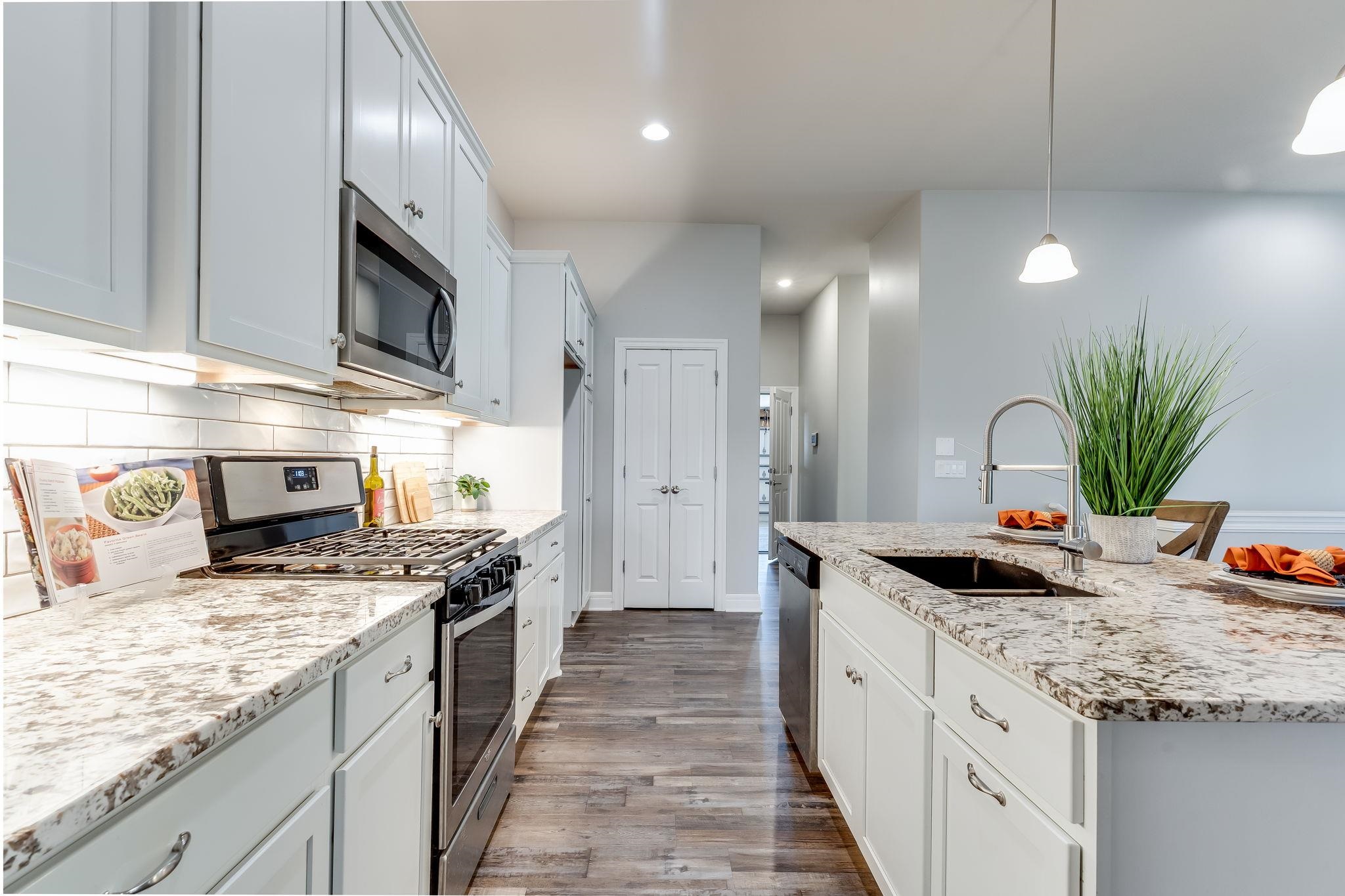 818 N Mccloud Circle Andover KS 67002-8922