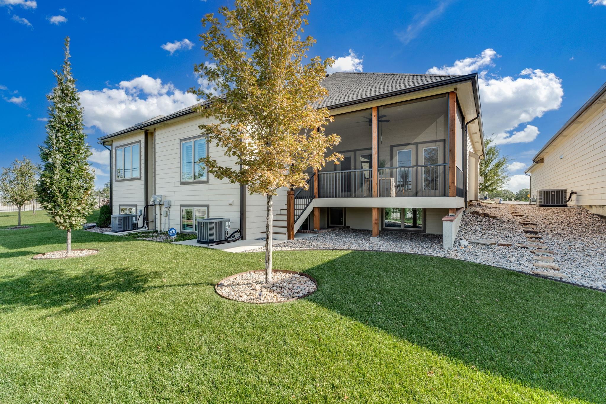 818 N Mccloud Circle Andover KS 67002-8922