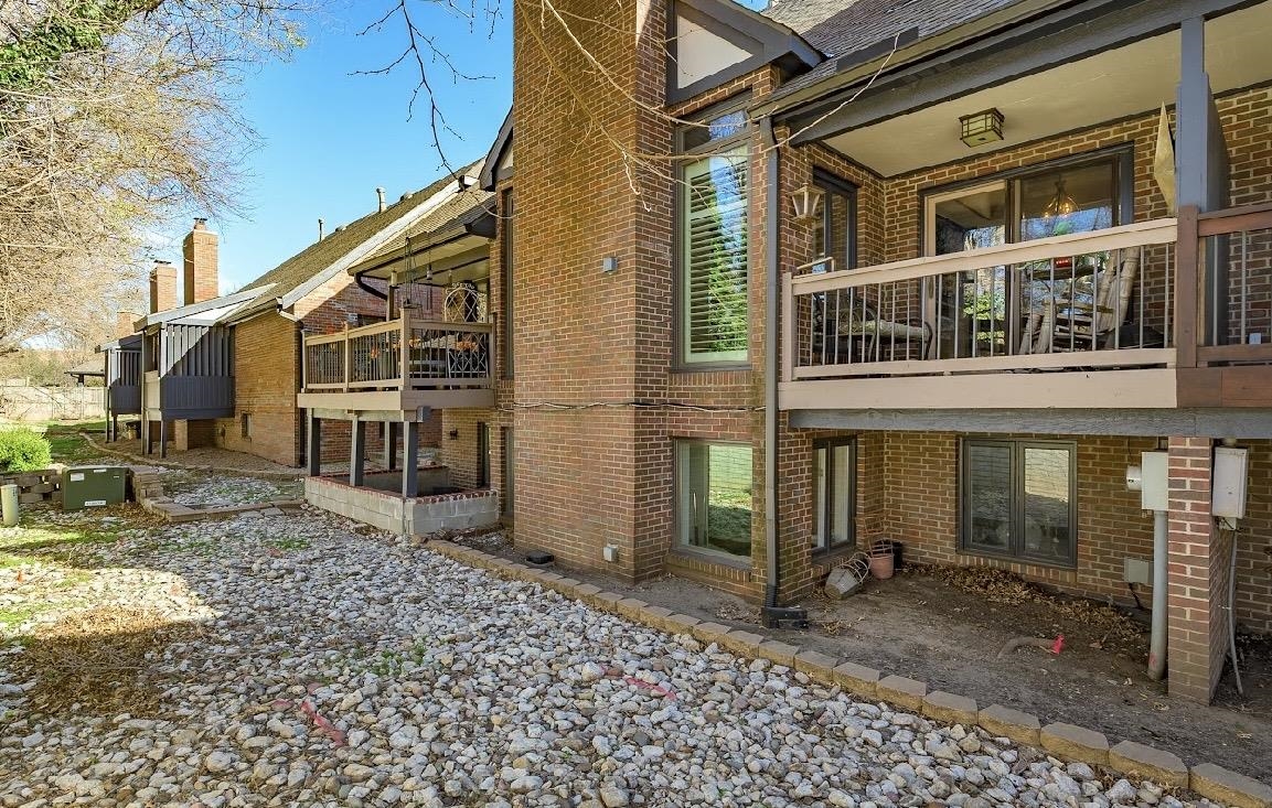 8220 E Douglas Avenue Wichita KS 67206-2344