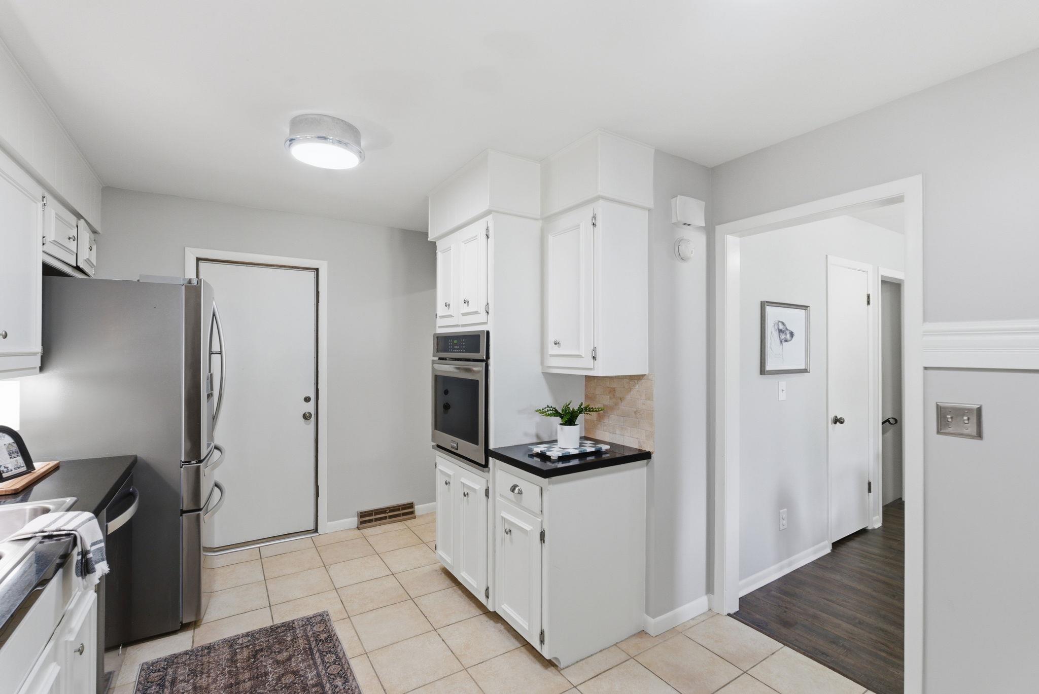 641 N Woodlawn Wichita KS 67208
