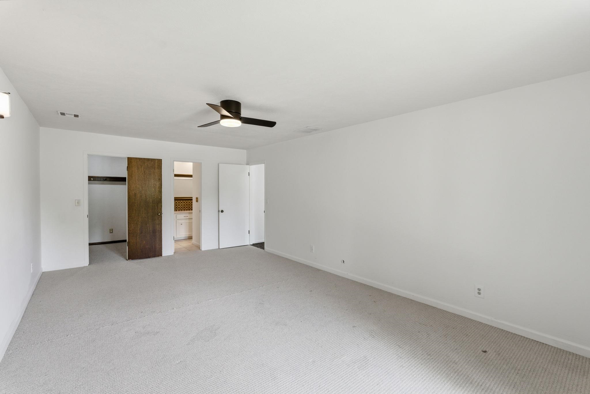 641 N Woodlawn Wichita KS 67208