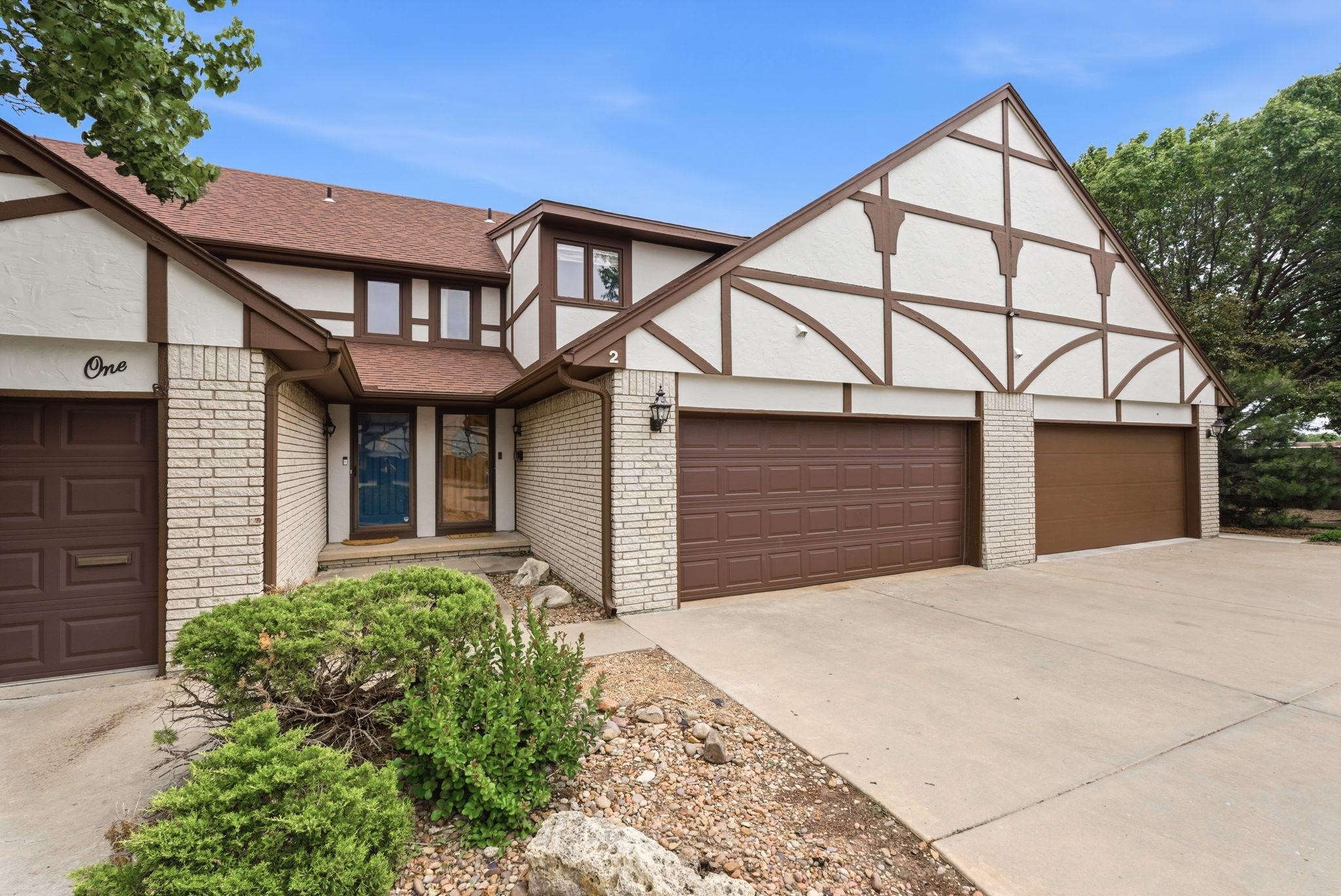 641 N Woodlawn Wichita KS 67208