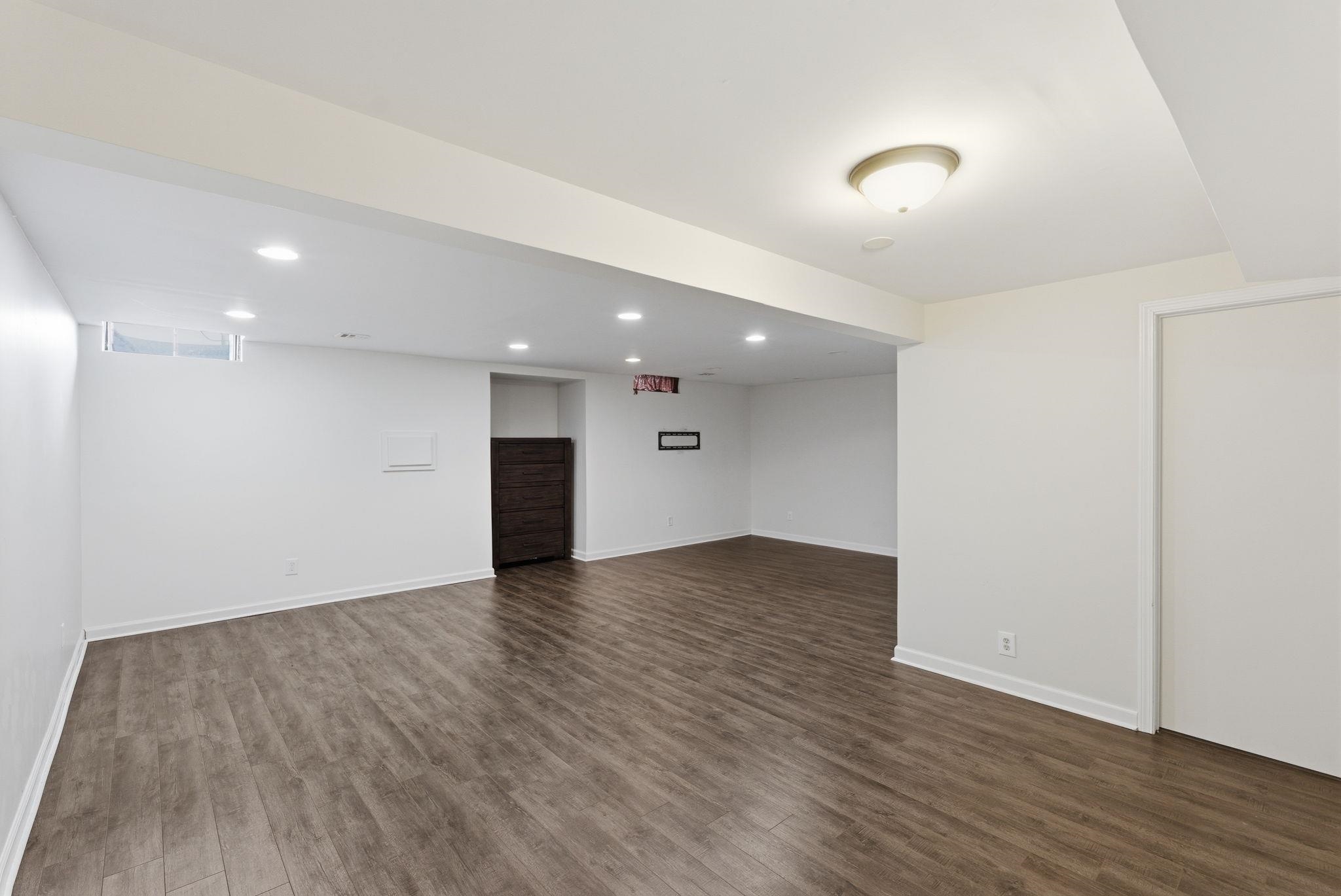 641 N Woodlawn Wichita KS 67208