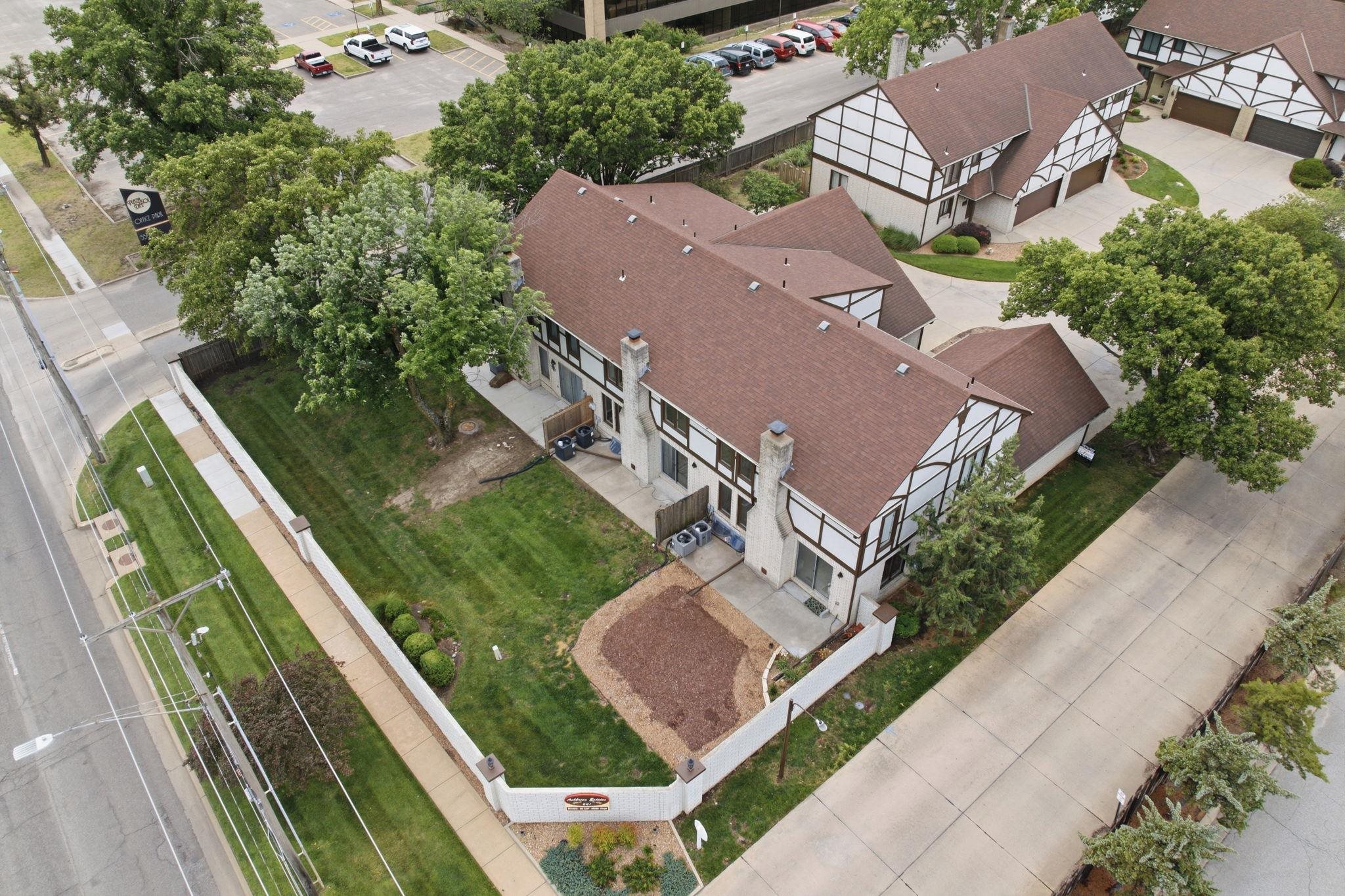 641 N Woodlawn Wichita KS 67208