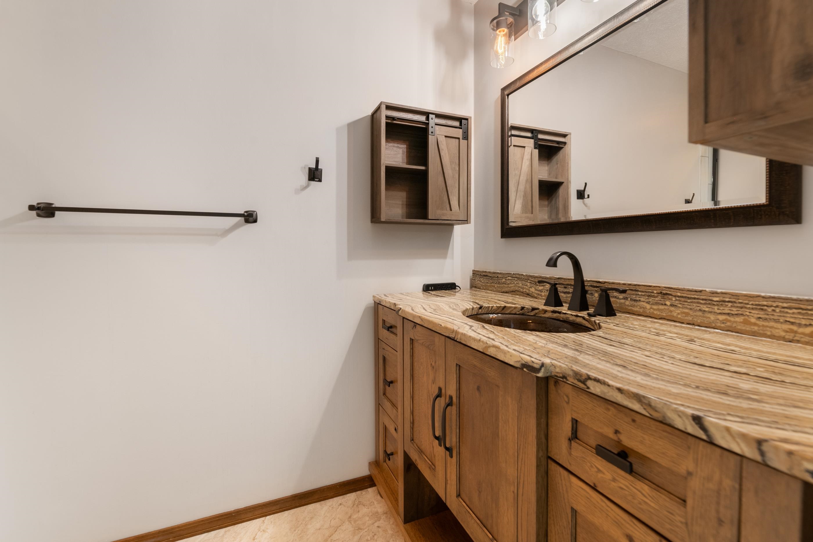 641 N Woodlawn Wichita KS 67208