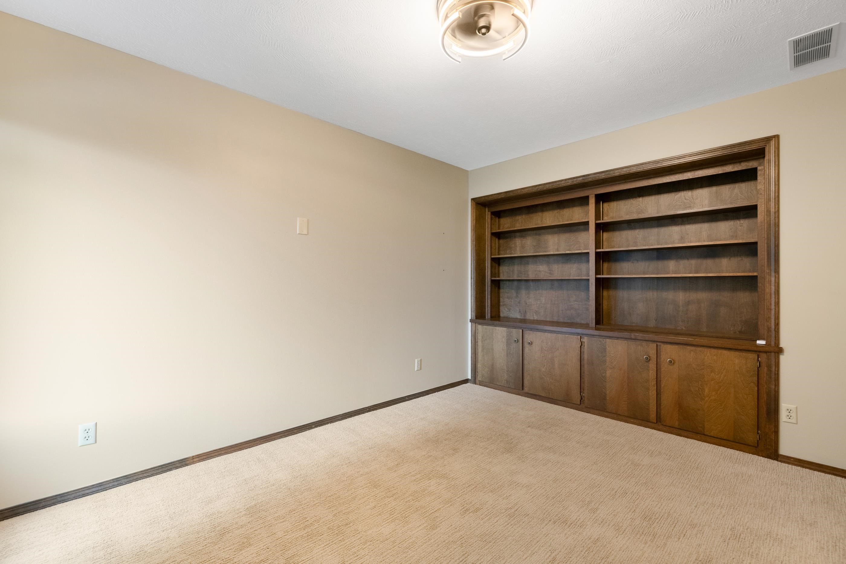 641 N Woodlawn Wichita KS 67208