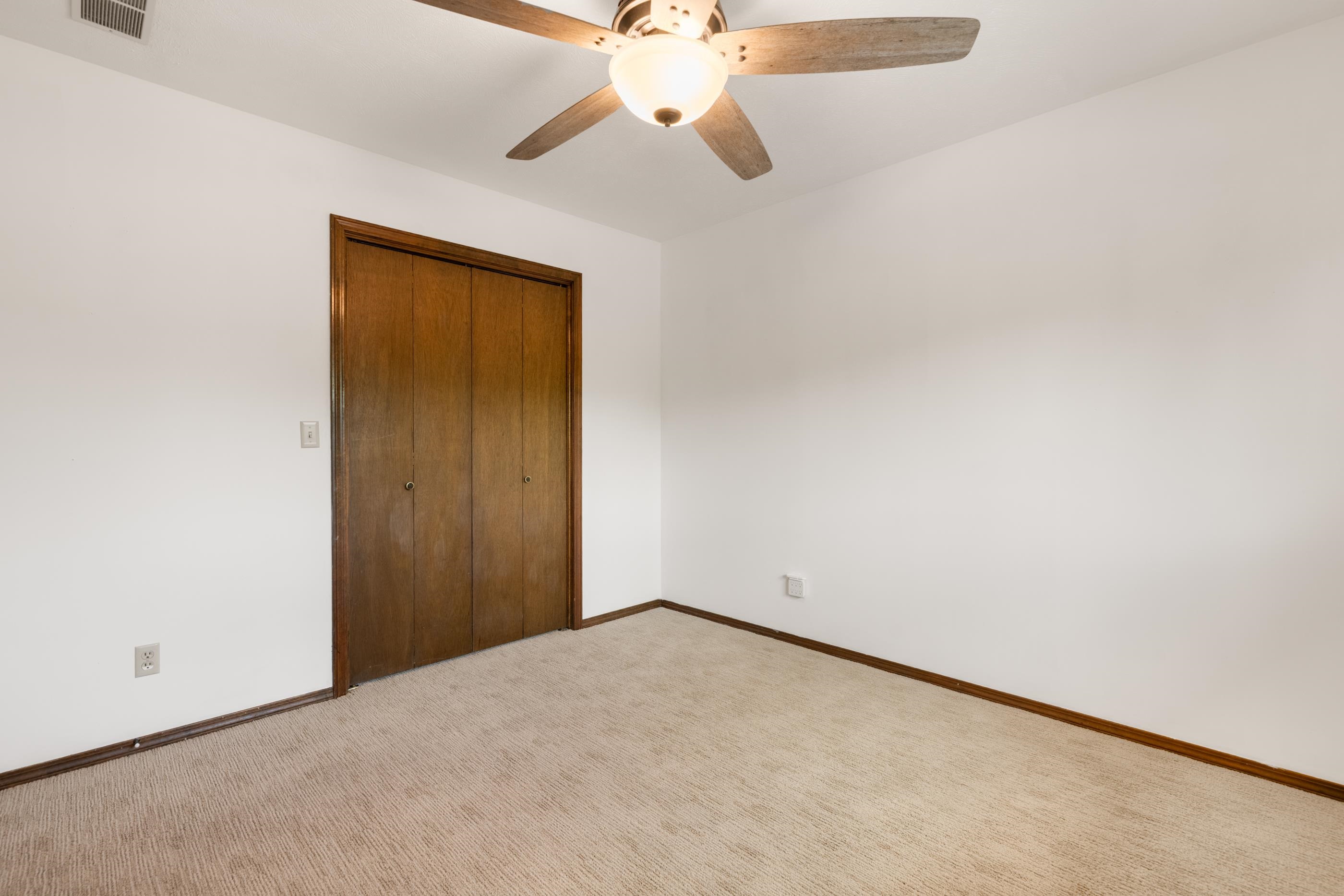 641 N Woodlawn Wichita KS 67208