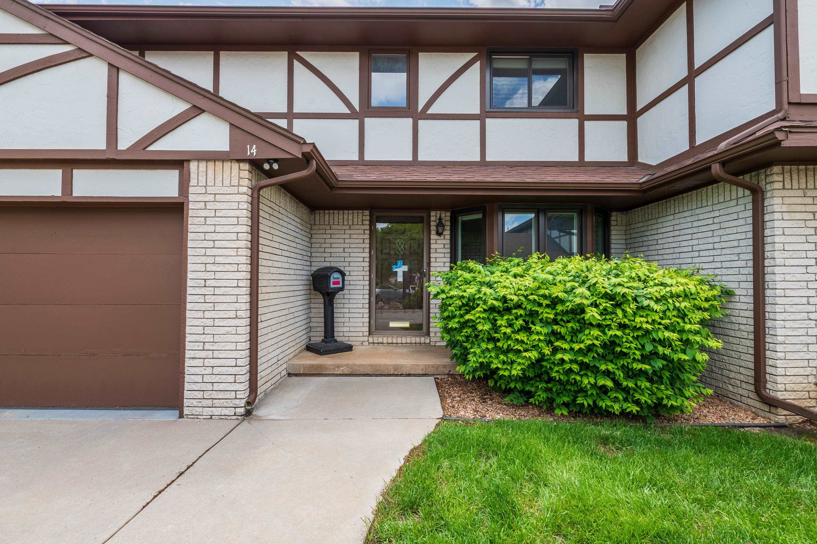 641 N Woodlawn Wichita KS 67208