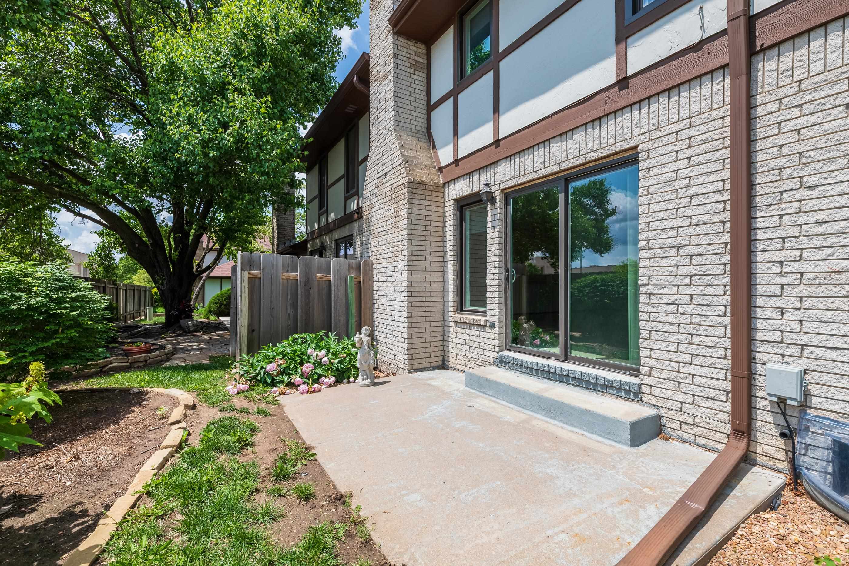 641 N Woodlawn Wichita KS 67208