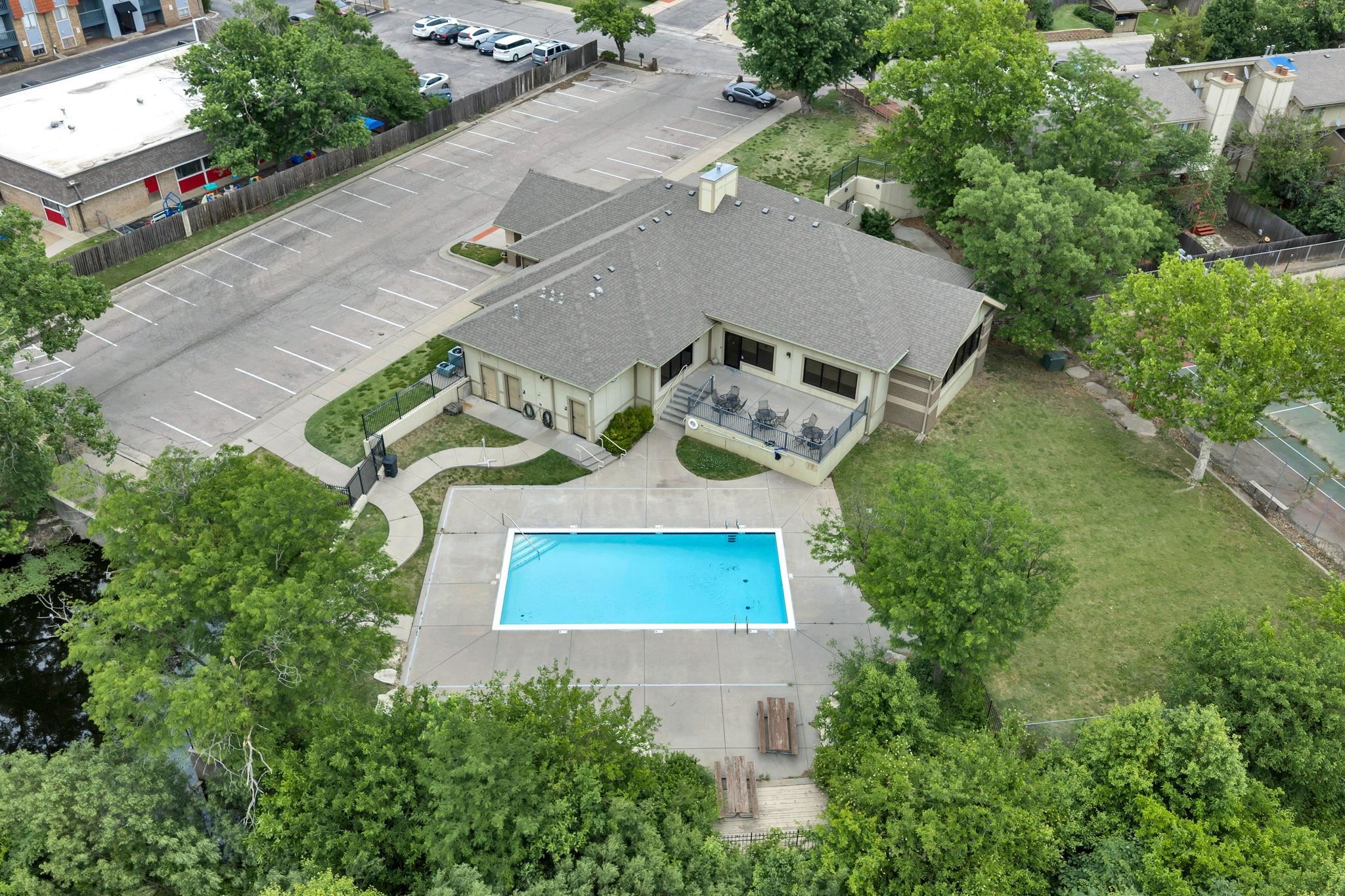8201 E Harry Street Wichita KS 67207-4655