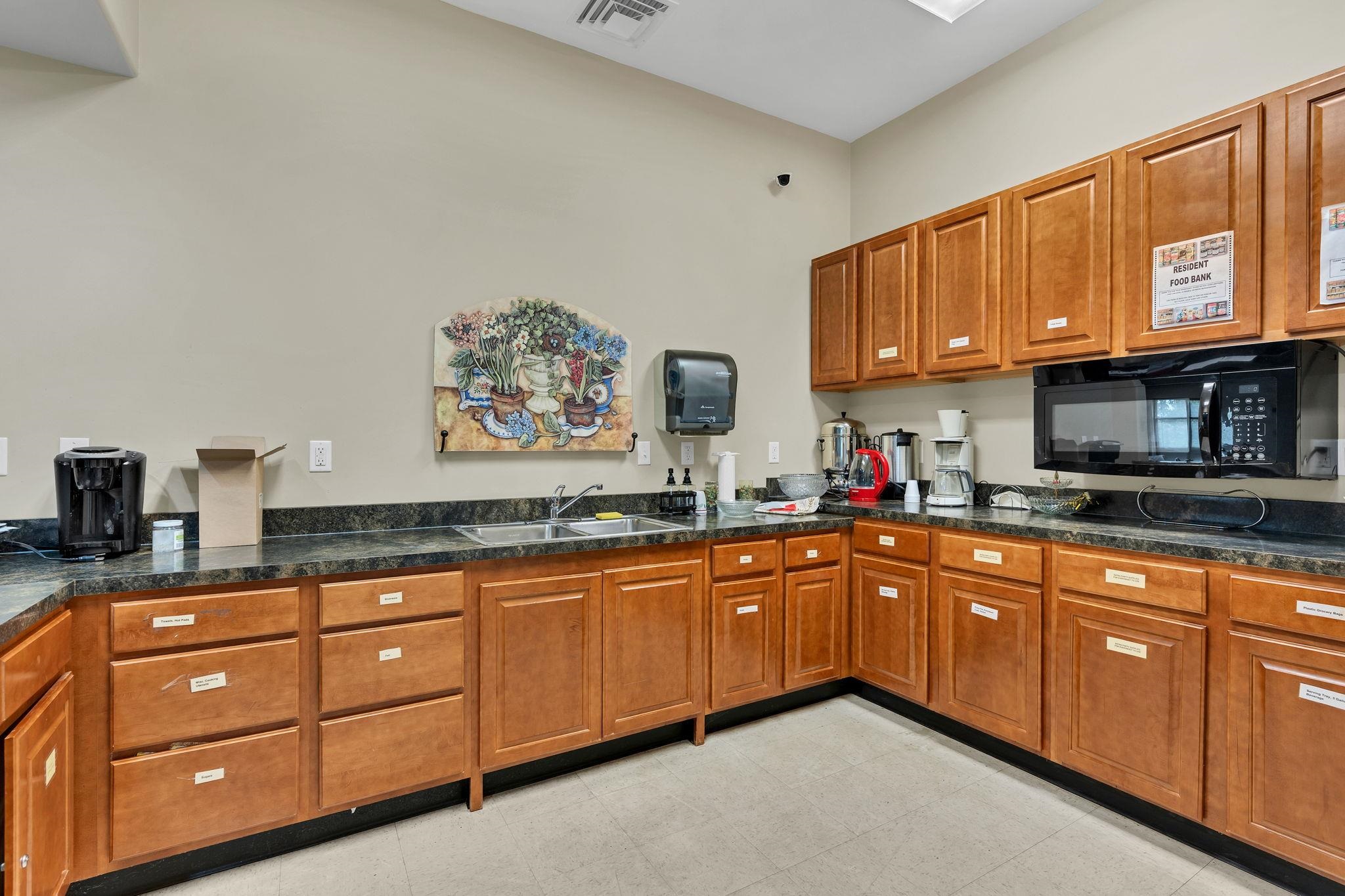 8201 E Harry Street Wichita KS 67207-4655
