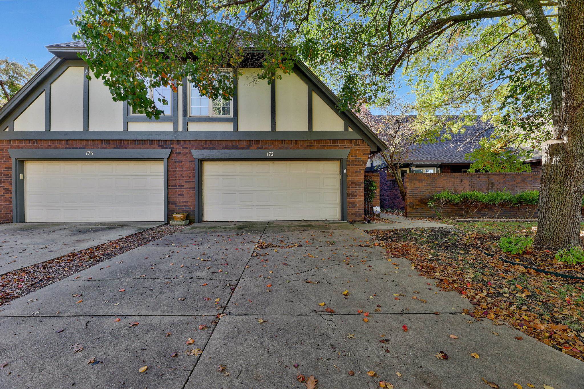 2025 N Broadmoor Wichita KS 67206