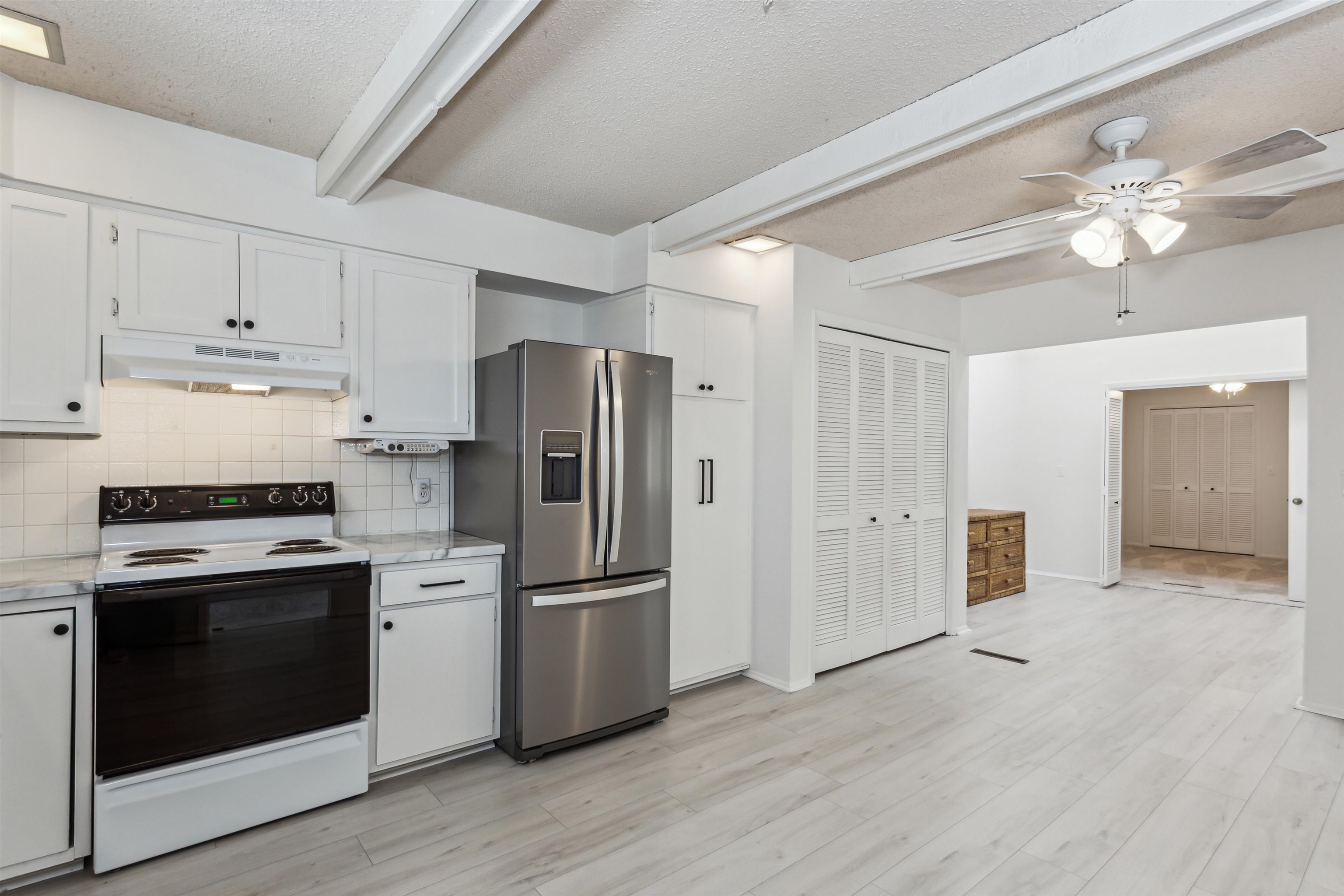 8325 E Harry Street Wichita KS 67207