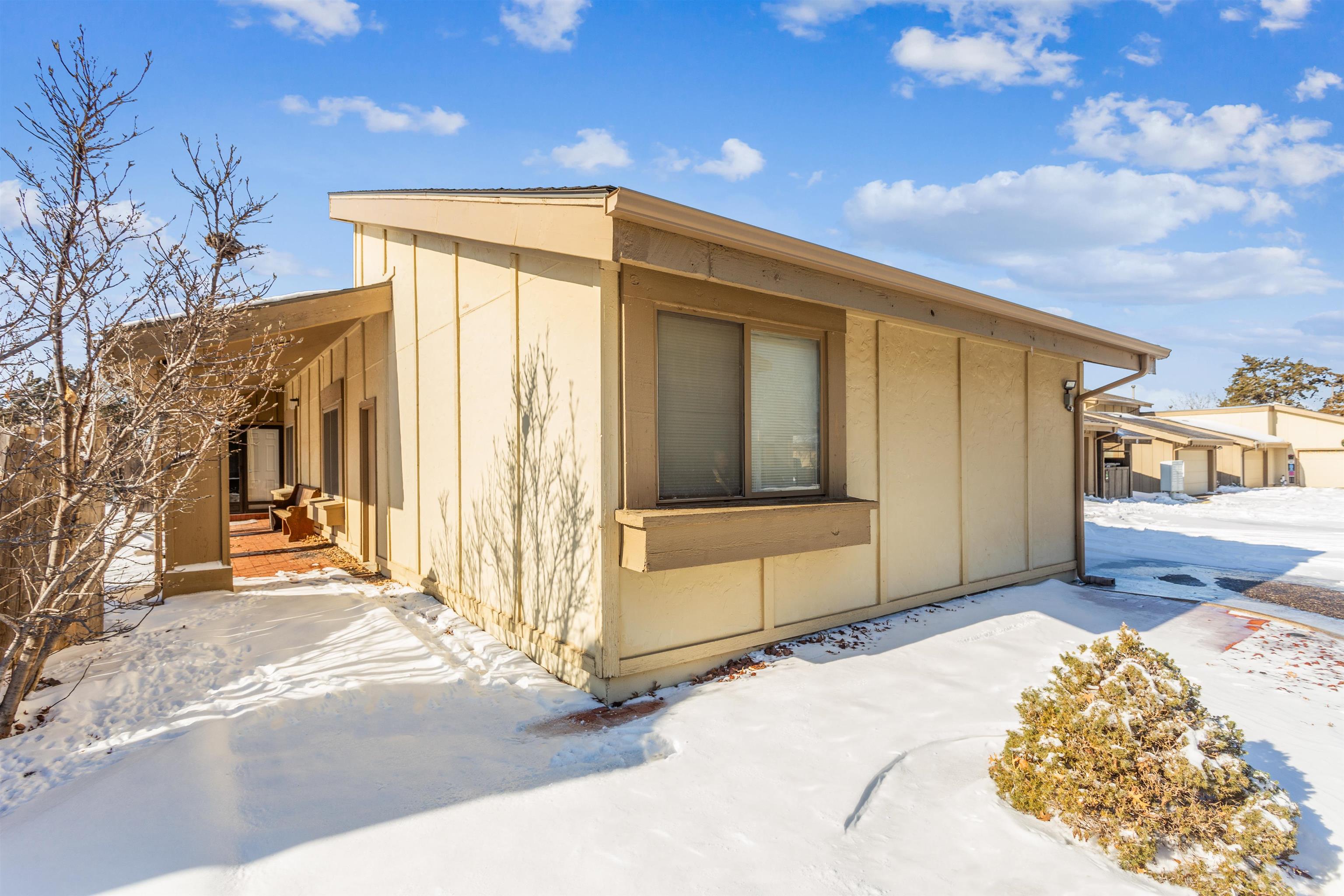 8325 E Harry Street Wichita KS 67207