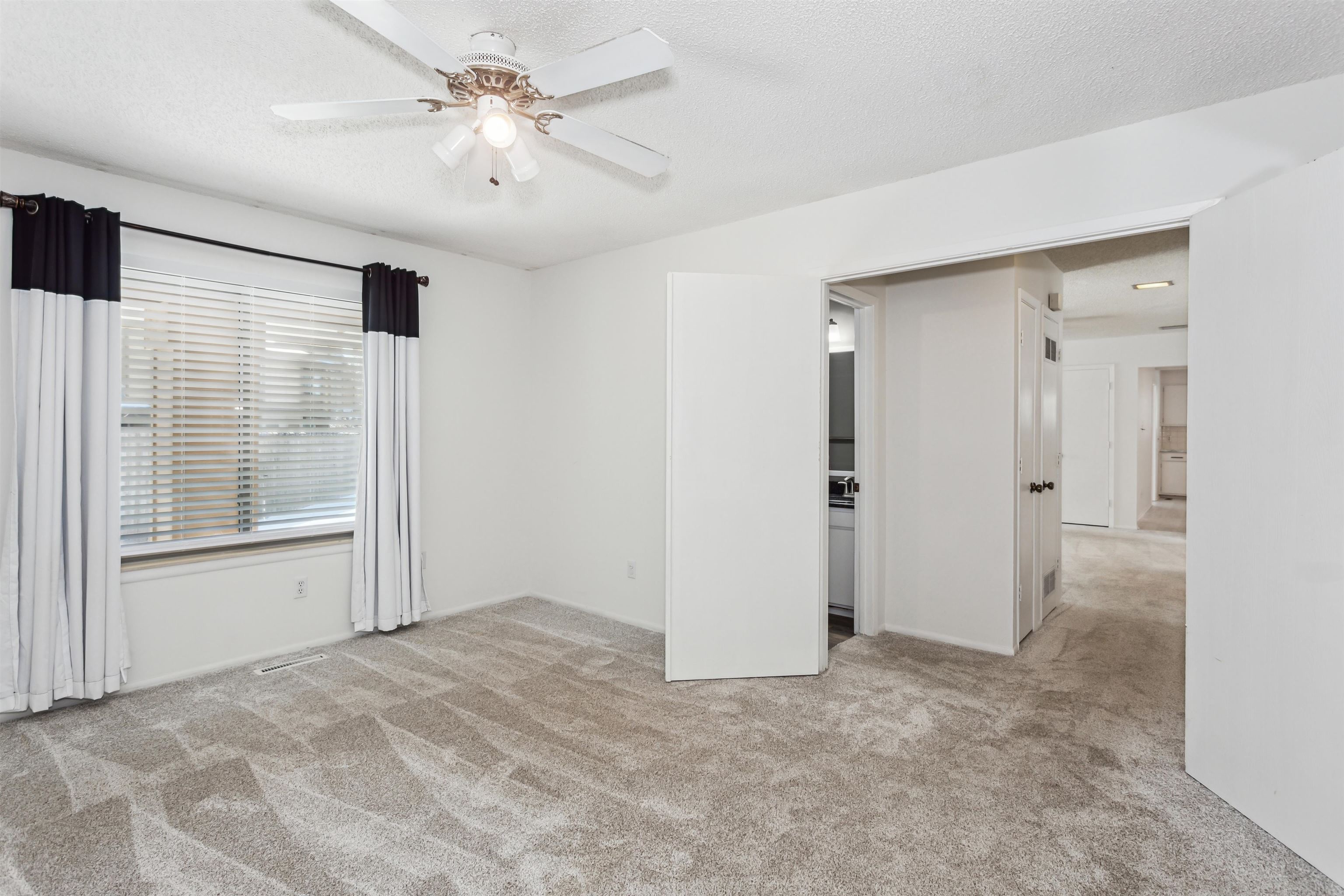 8325 E Harry Street Wichita KS 67207