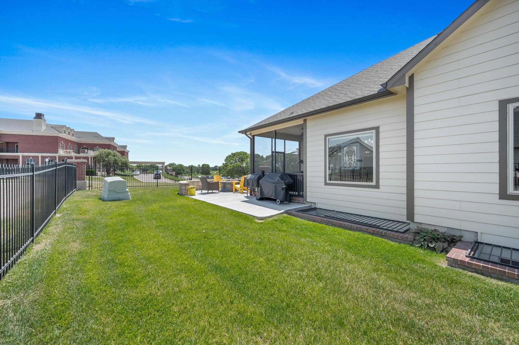 818 N Mccloud Circle Andover KS 67002