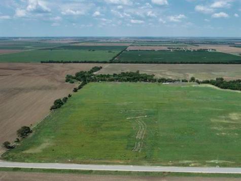 7 +/- Acres On 263rd Street Viola KS 67149