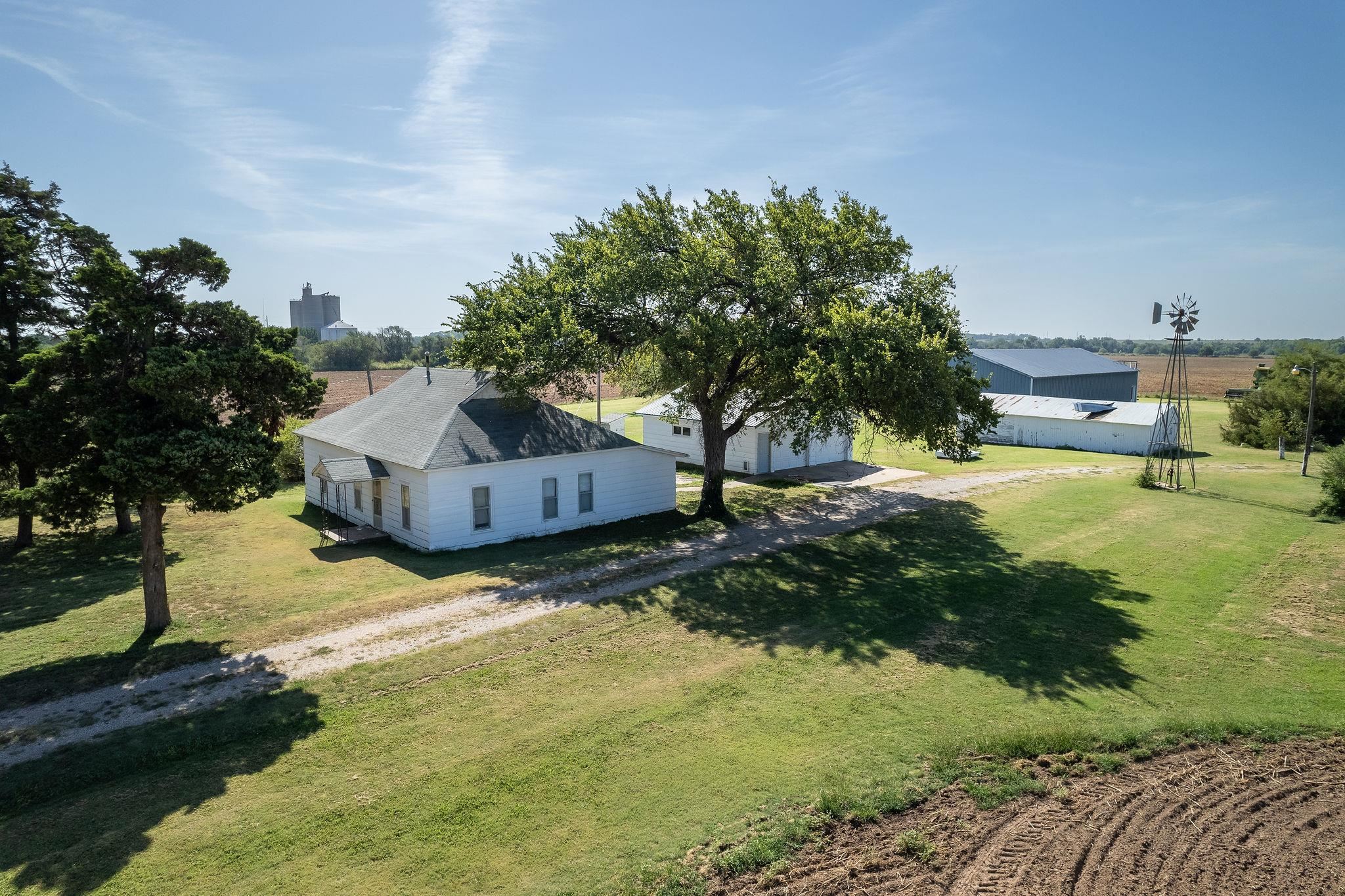 225 NW 160 Road Harper KS 67058
