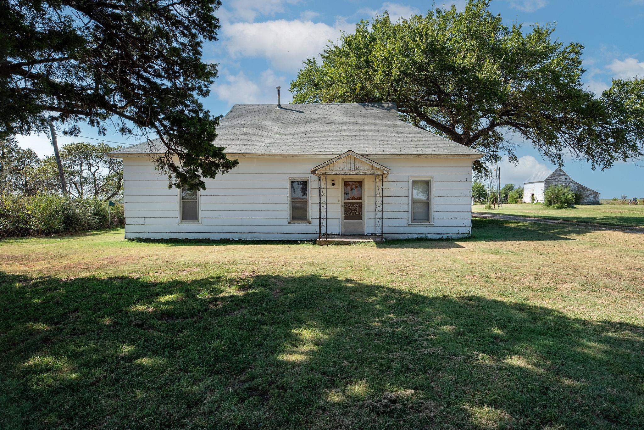 225 NW 160 Road Harper KS 67058