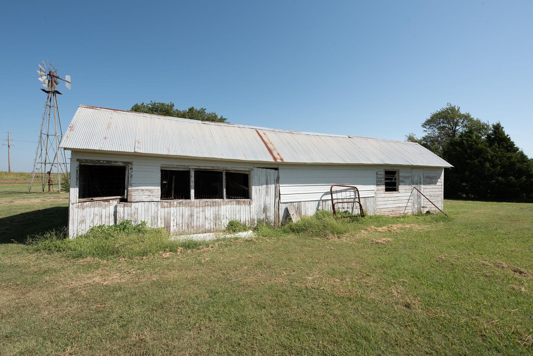 225 NW 160 Road Harper KS 67058