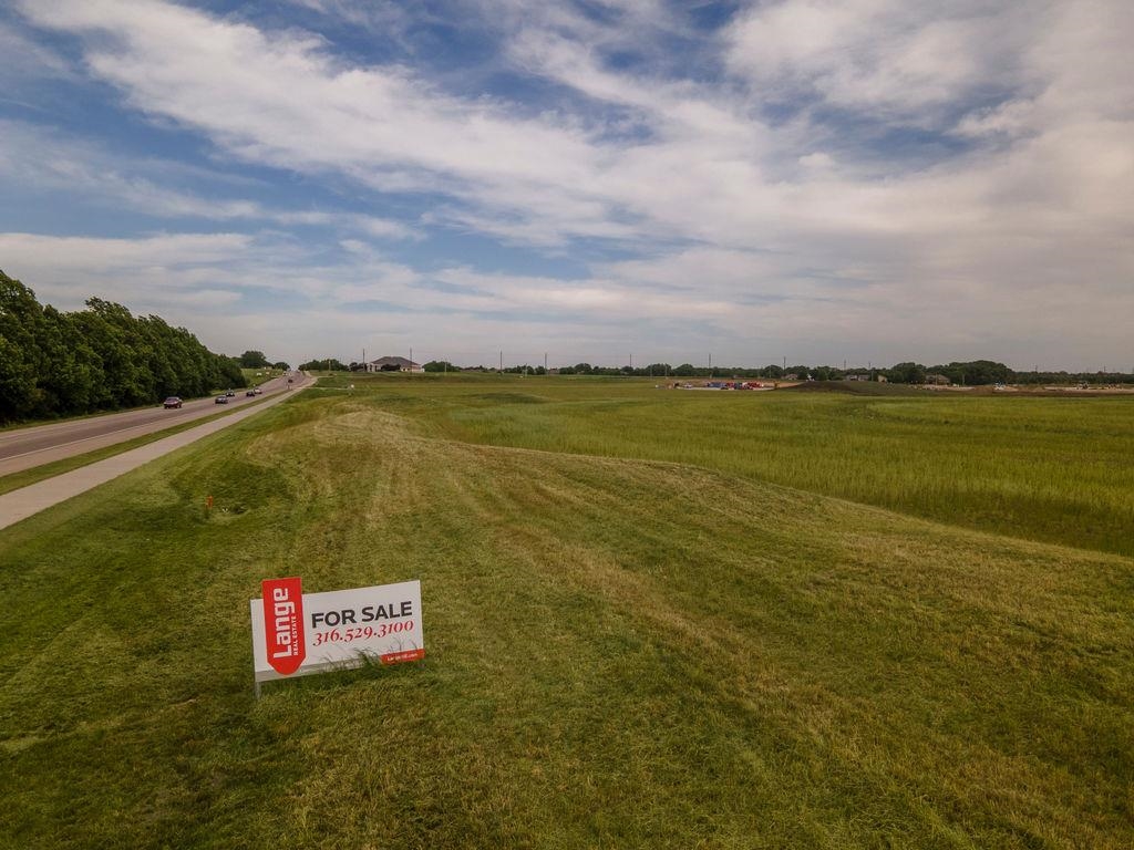Lot 4 Block A E Amber Ridge Valley Center KS 67147
