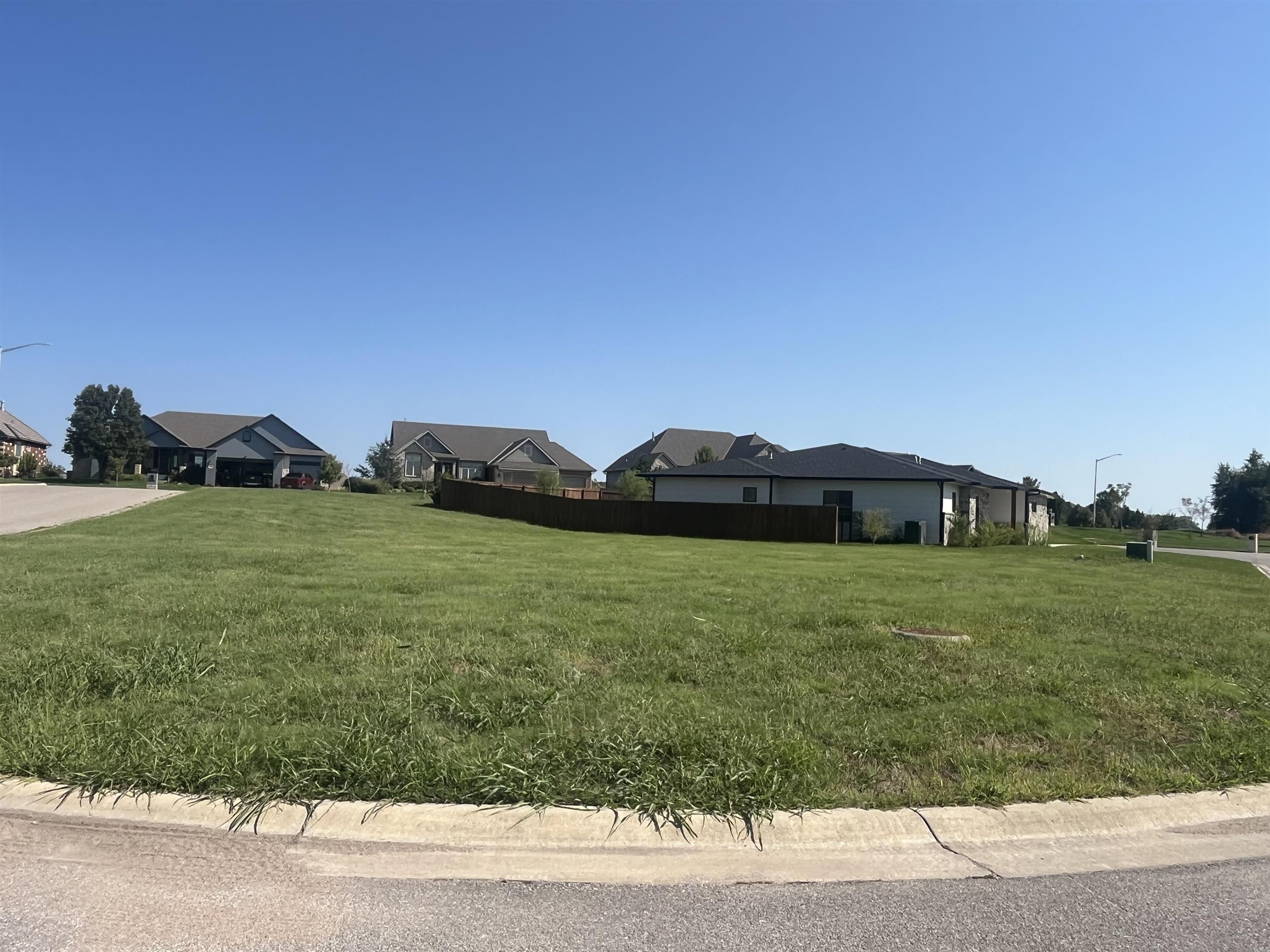 4674 W Emerald Bay Court Wichita KS 67205