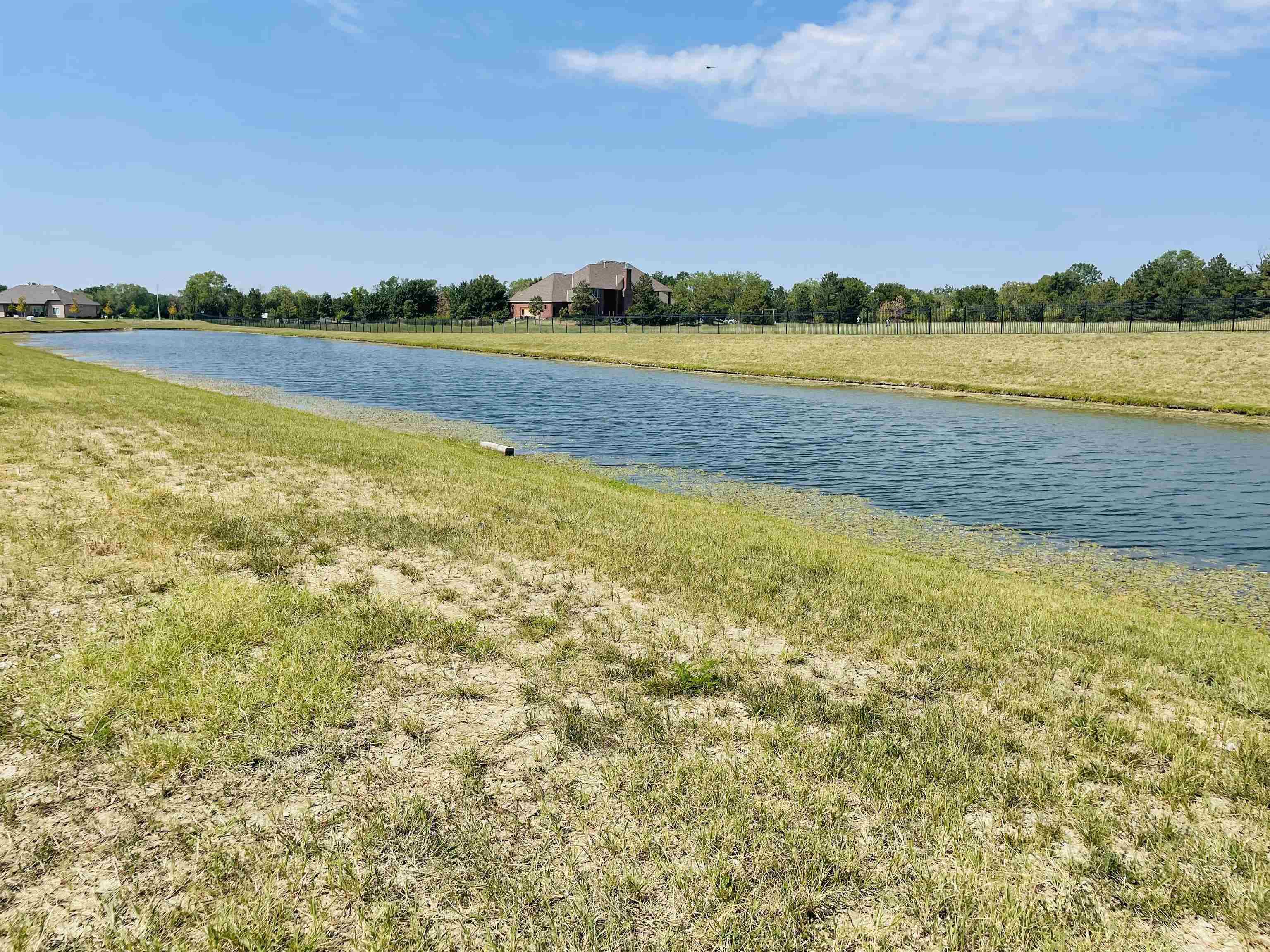 8466 E Deer Run Bel Aire KS 67226