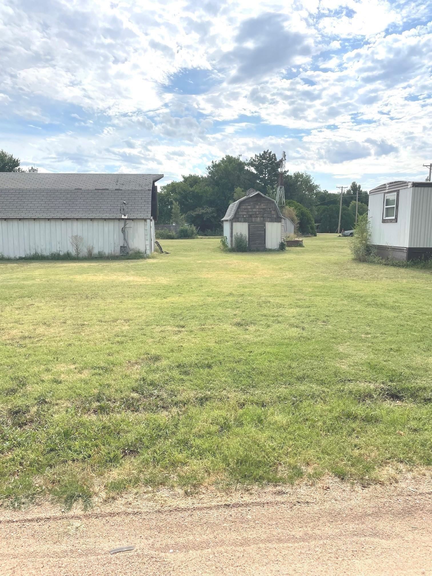 704 Ash Street Harper KS 67058