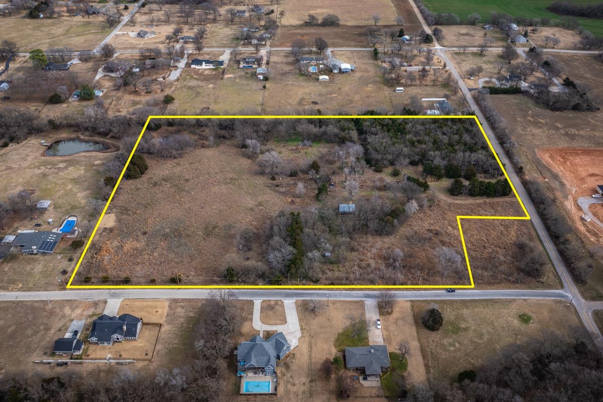 2216 E Chestnut Avenue Arkansas City KS 67005