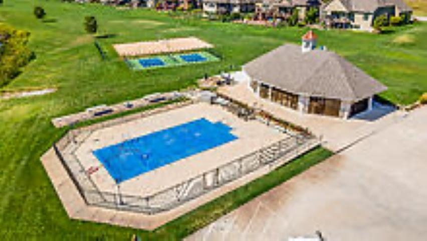 2412 N Doris Circle Wichita KS 67205