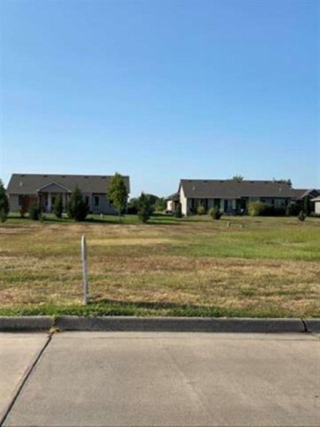 2132 Beltline Court Newton KS 67114