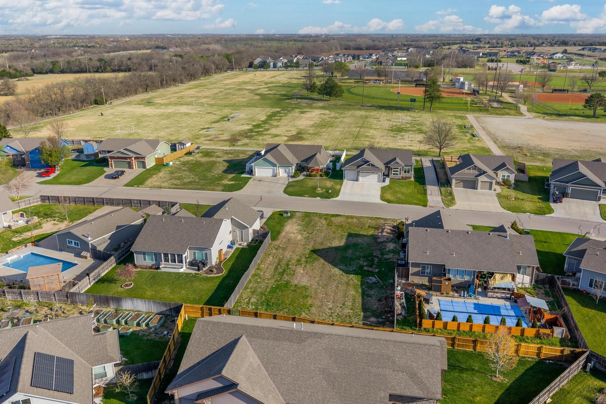 945 Ceder Brook Circle Mulvane KS 67110