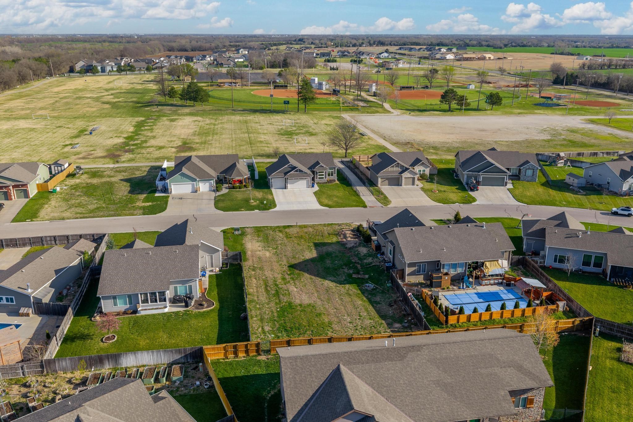 945 Ceder Brook Circle Mulvane KS 67110