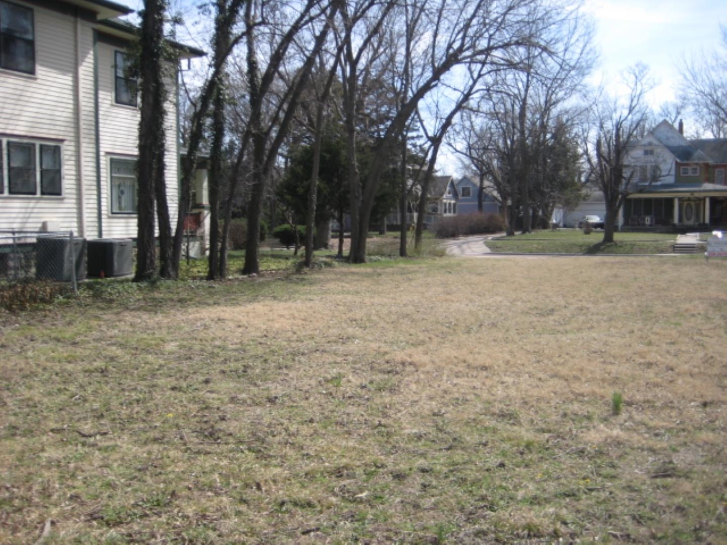 320 E 4th Street Newton KS 67114