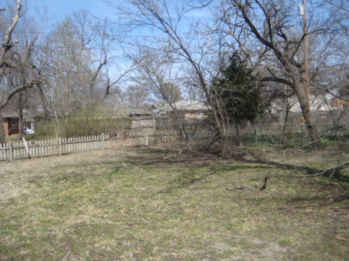 320 E 4th Street Newton KS 67114