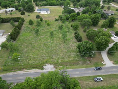 4477 S Pike Road Winfield KS 67156