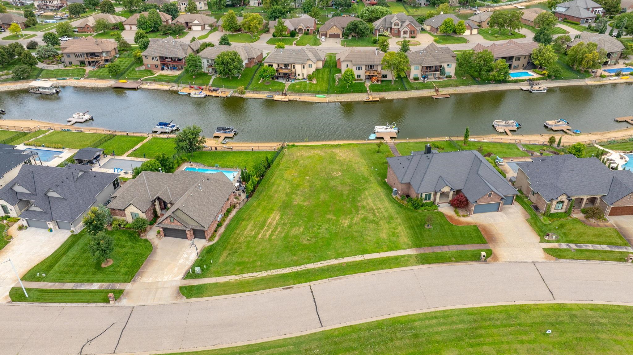 3301 W Crystal Beach Wichita KS 67204
