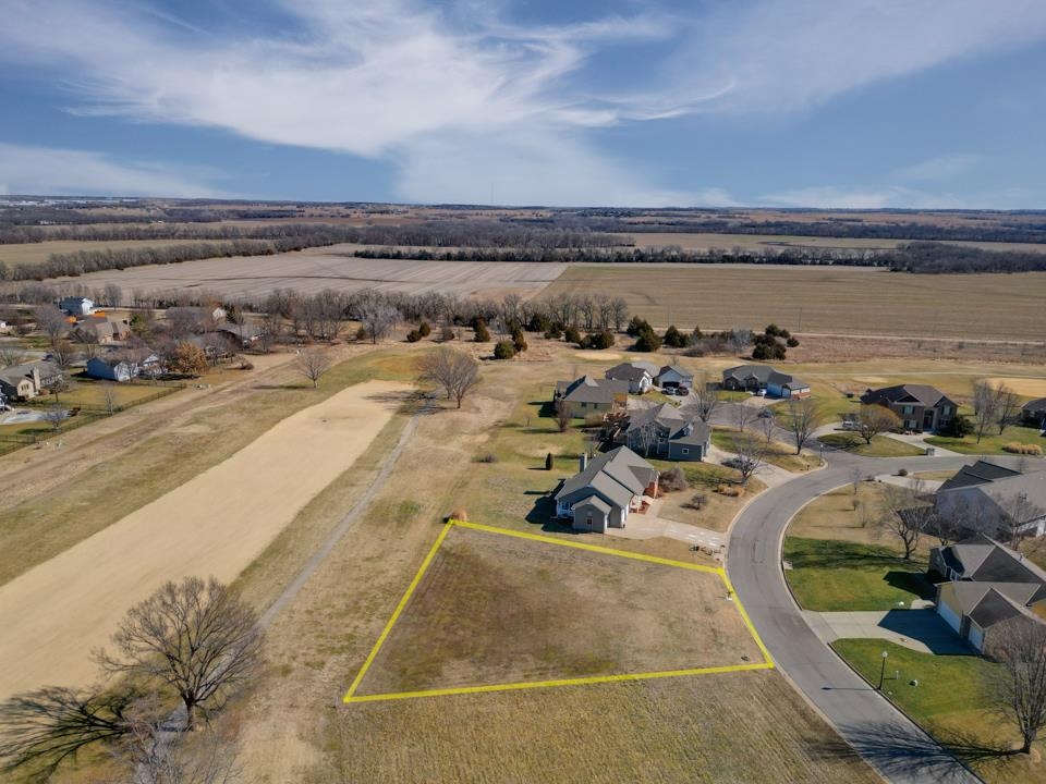 624 Quail Nest Road Winfield KS 67156
