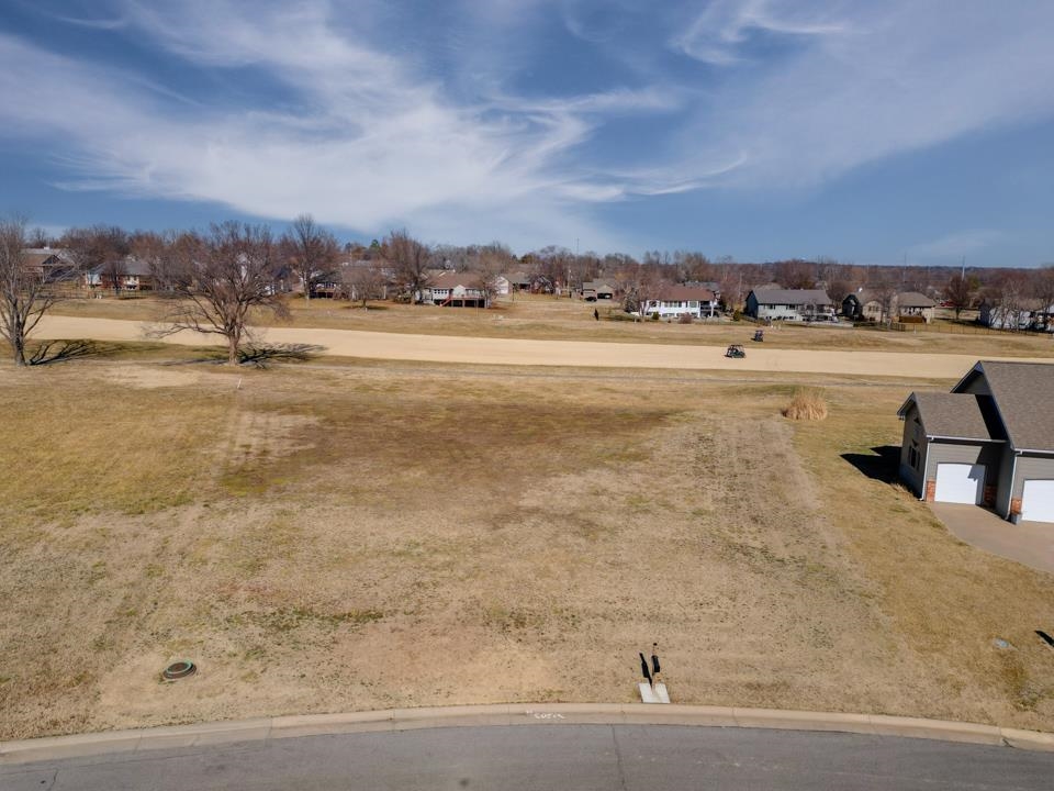 624 Quail Nest Road Winfield KS 67156