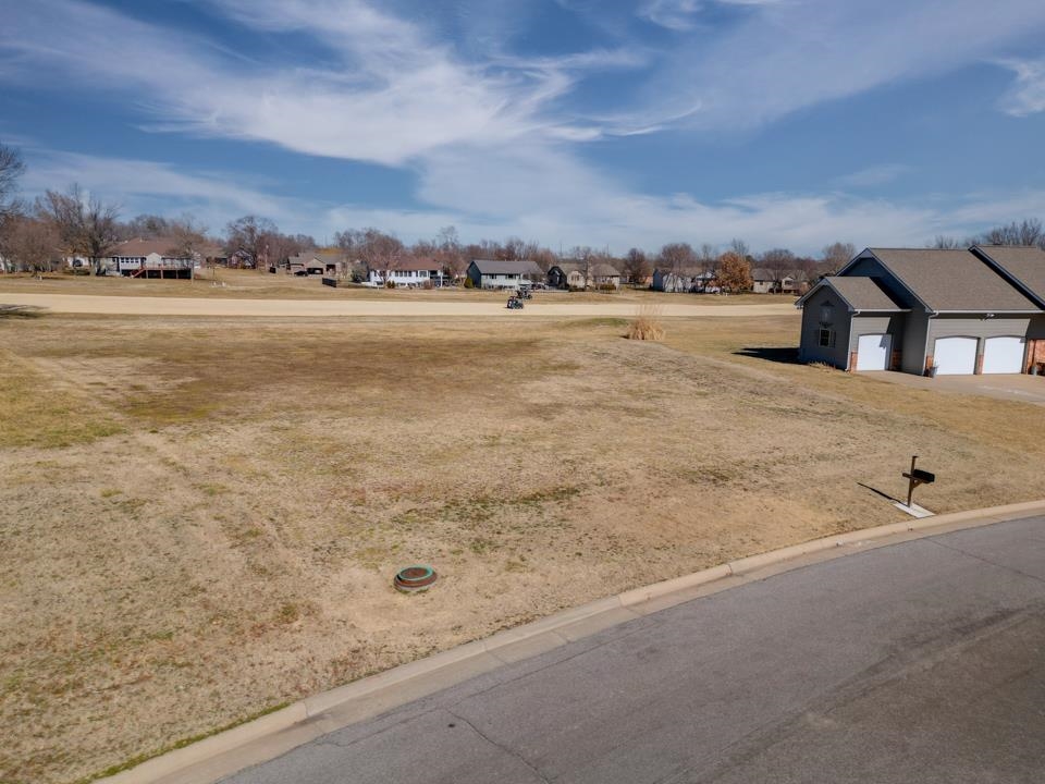 624 Quail Nest Road Winfield KS 67156