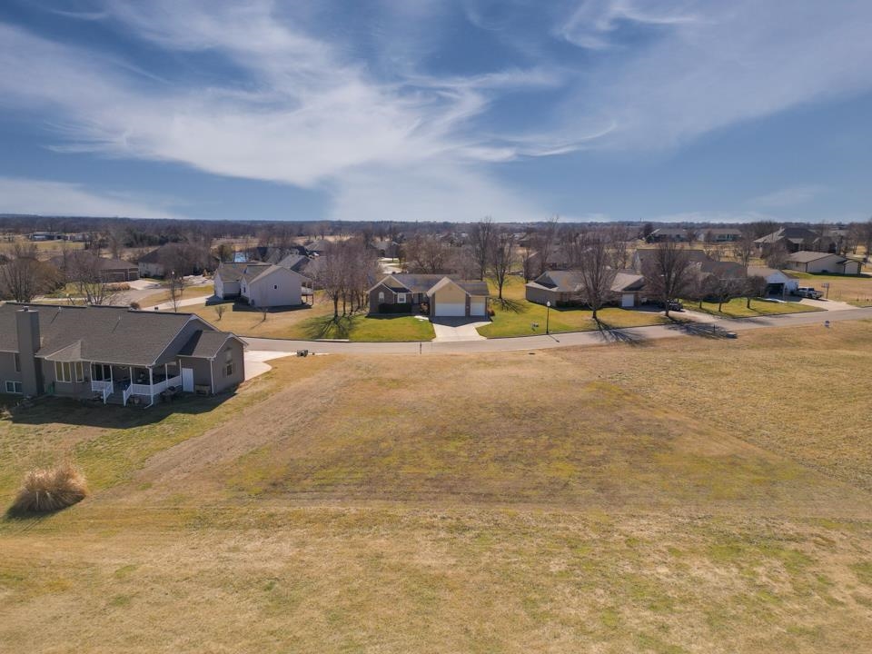 624 Quail Nest Road Winfield KS 67156