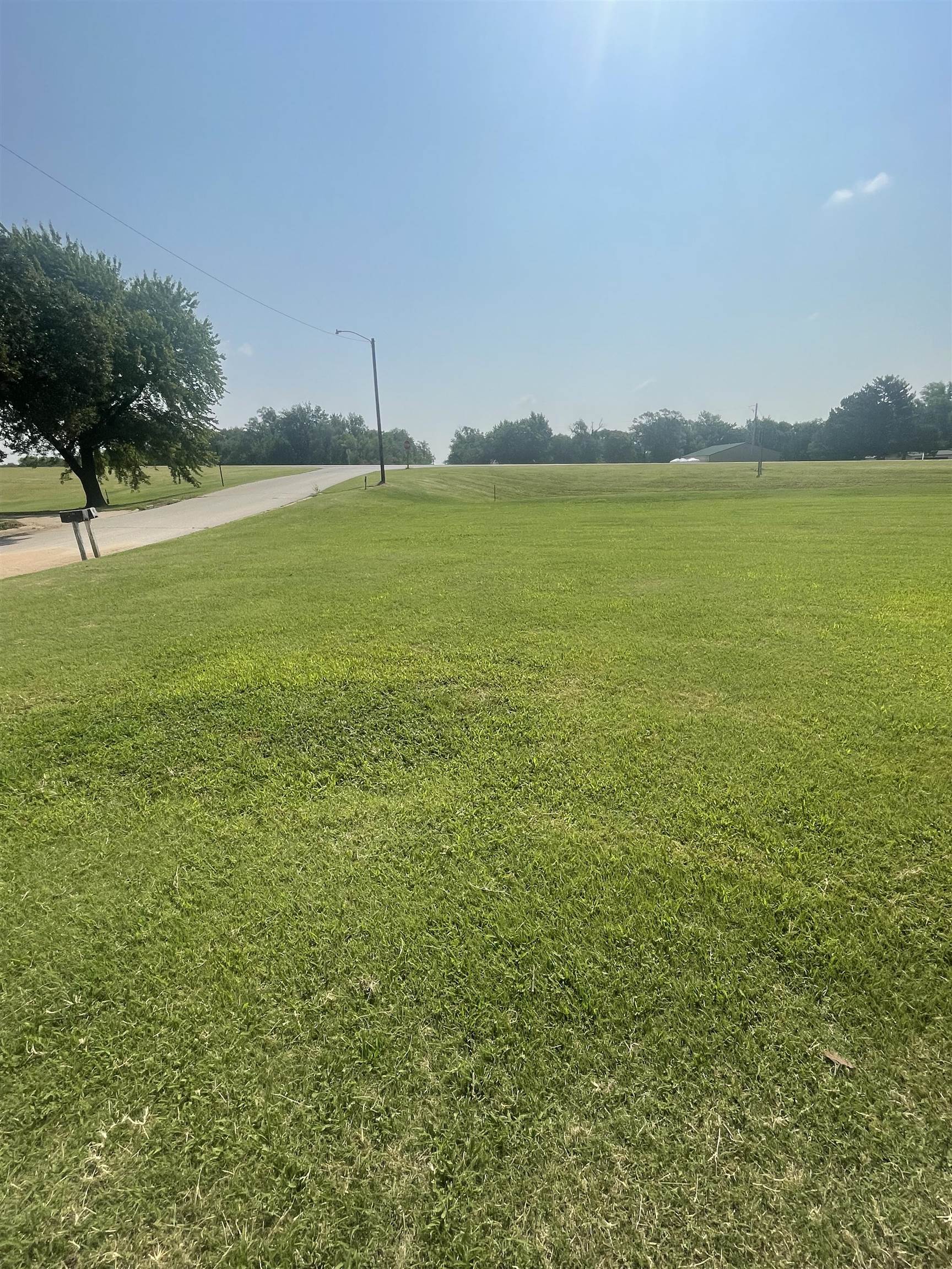 903 E 8th Street Harper KS 67058