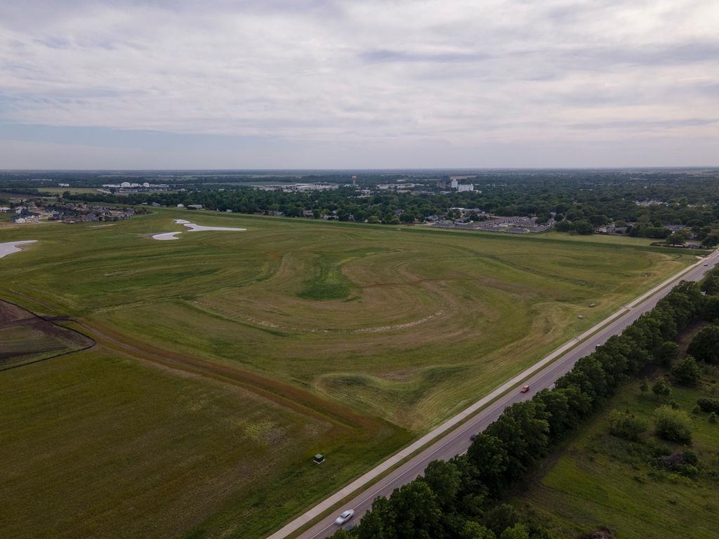 Lot 5 Block A E Amber Ridge Valley Center KS 67147