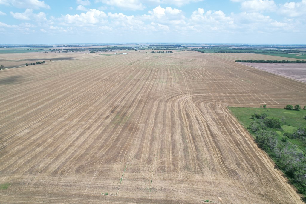 489 Frontier Road Mcpherson KS 67460